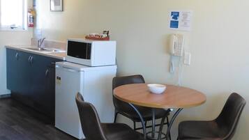 Fridge, coffee/tea maker, electric kettle