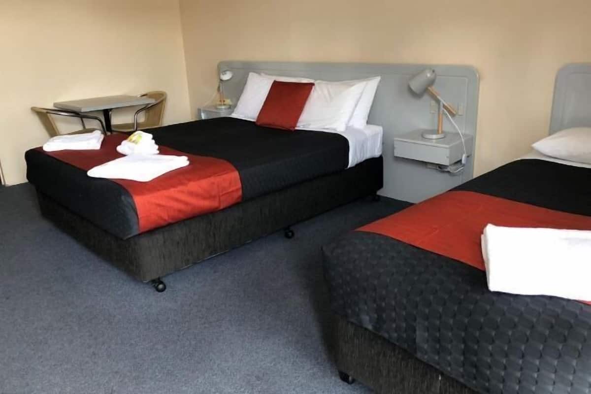 1 bedroom, laptop workspace, soundproofing, iron/ironing board