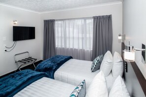 Suite Standard, 2 chambres, cuisinette (2 Bedoom Apartment) | Literie de qualité, bureau, rideaux d’obscurcissement