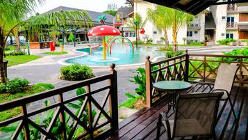 3 Bedroom Pool Terrace | 테라스/파티오