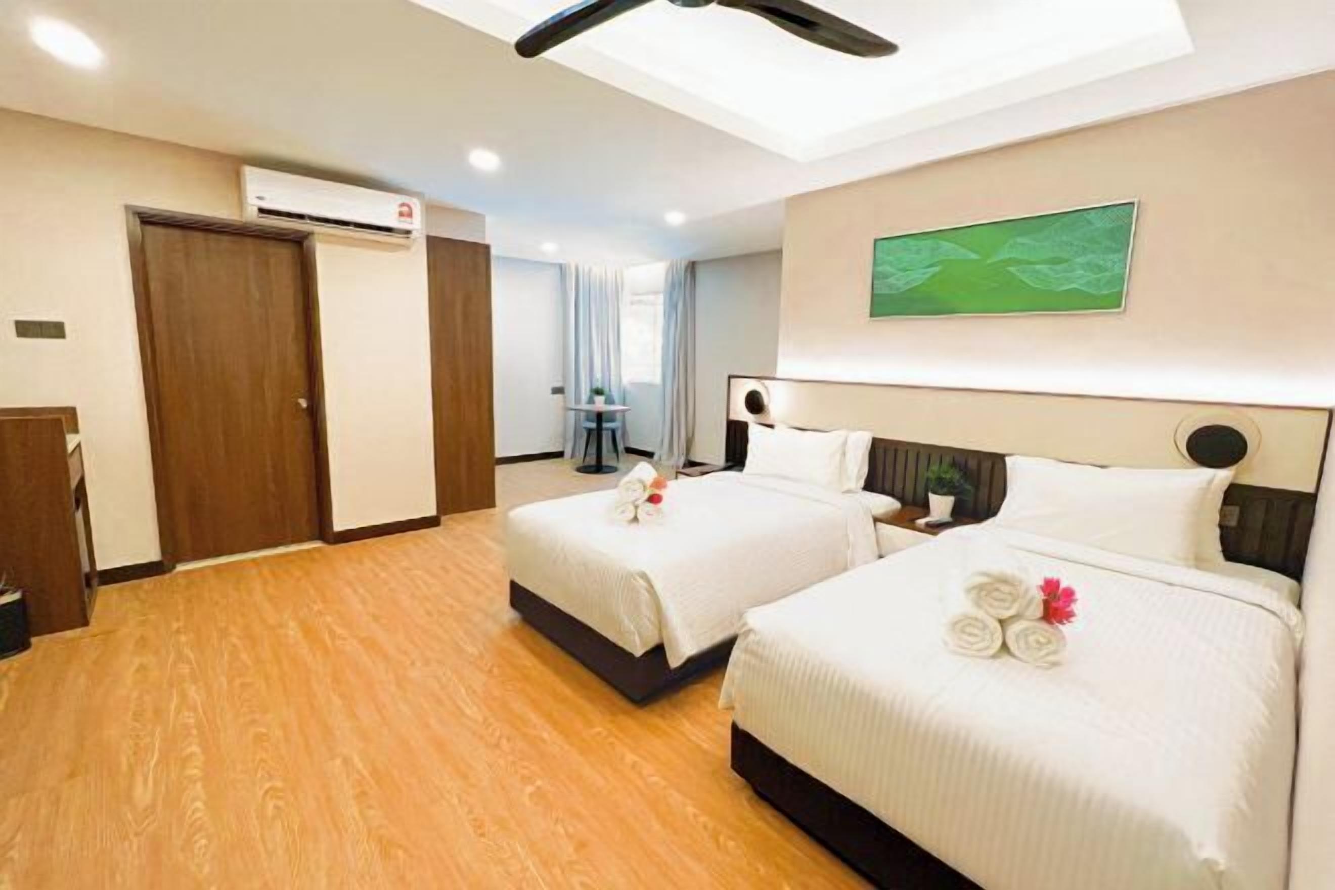 Zimmersafe, Schreibtisch, Bügeleisen/Bügelbrett, kostenloses WLAN