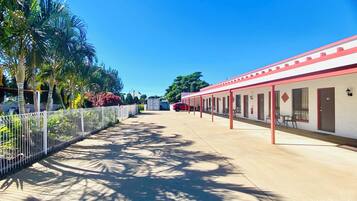 Habitación ejecutiva con 2 camas individuales, no fumadores, cocina básica | Vistas desde la habitación