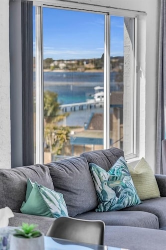 The Palms Apartments