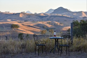Luxury Eco-Tent | Mountain view - Ketchup's Bank Glamping (Cannon Creek)