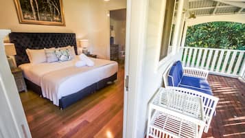 Mrs Lentaigne's Cottage | Balcony