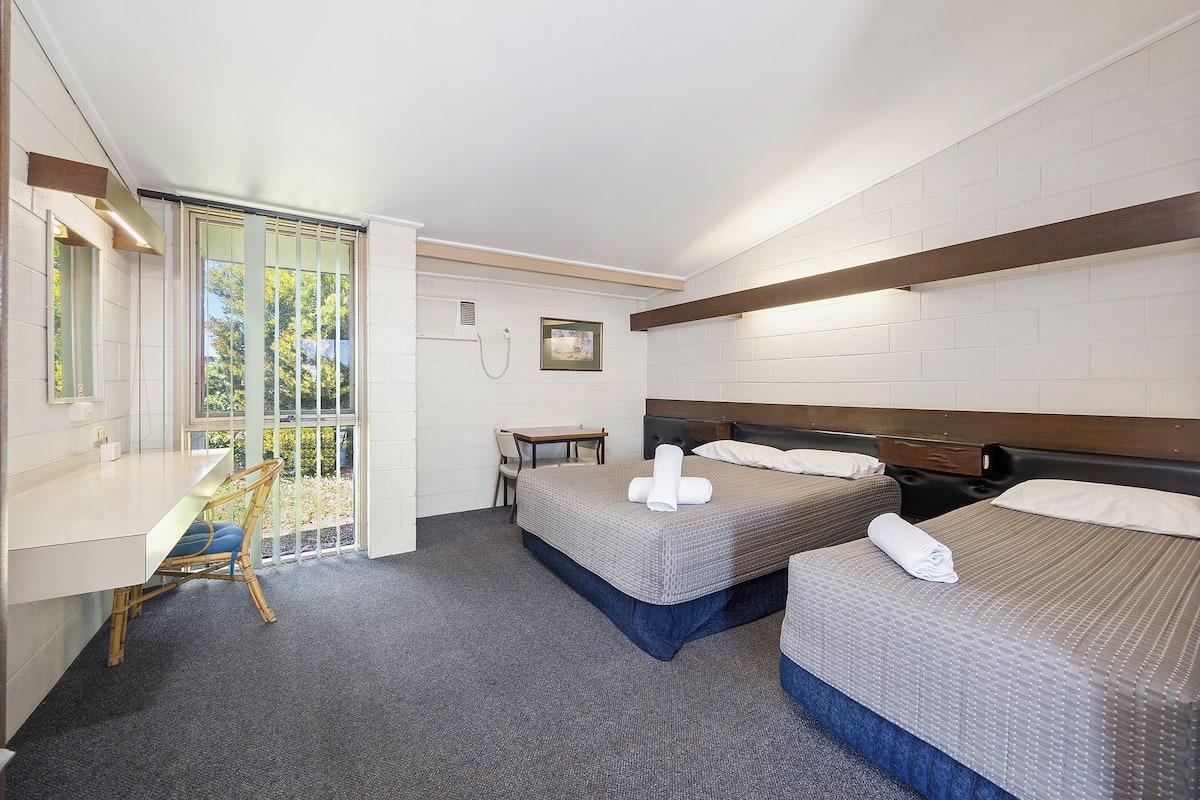 Standard-huone, tupakointi kielletty (Twin) | Ilmainen Wi-Fi, vuodevaatteet