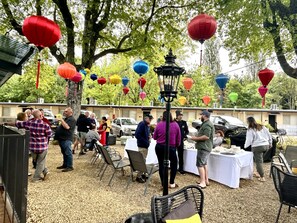 Outdoor dining - Adina Lodge Holiday Units (Bright)