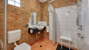 標準開放式客房, 非吸煙房, 小廚 (Motel Suite) | 浴室 | 風筒、提供毛巾