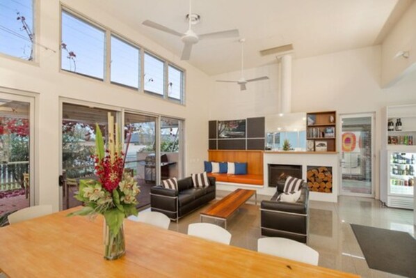 Lobby sitting area - The Horatio - Suites & Motel (Mudgee)