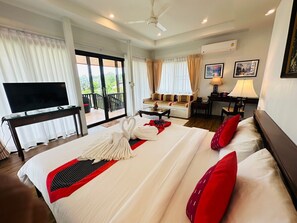 In-room safe, free WiFi, bed sheets - ThaiLife Wellness and Meditation Resort (Takua Pa)