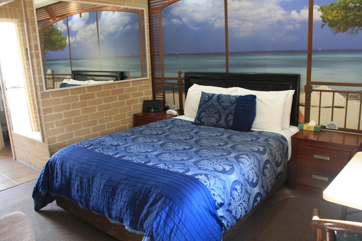 Grand Manor Motor Inn - Queanbeyan