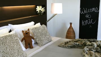 Premium bedding, down duvets, pillow-top beds, minibar