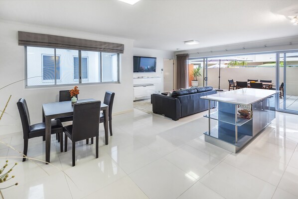 Deluxe Apartment, 2 Bedrooms, Non Smoking, Kitchen (Deluxe 3 Nights) | Living area | TV
