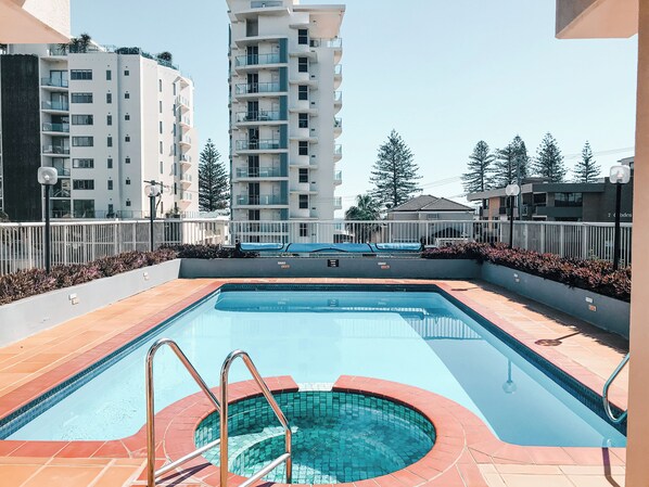 Piscina externa, piscina aquecida