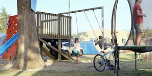 Children’s play area – outdoor - Mercury Bay Holiday Park (Whitianga)