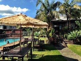 Piscina externa sazonal