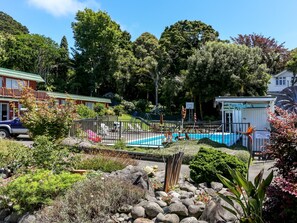 Garden - Flamingo Motel (New Plymouth)