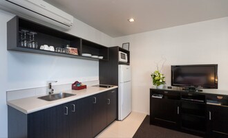 奢华套房 | 办公桌、隔音、熨斗/熨衣板、免费 WiFi