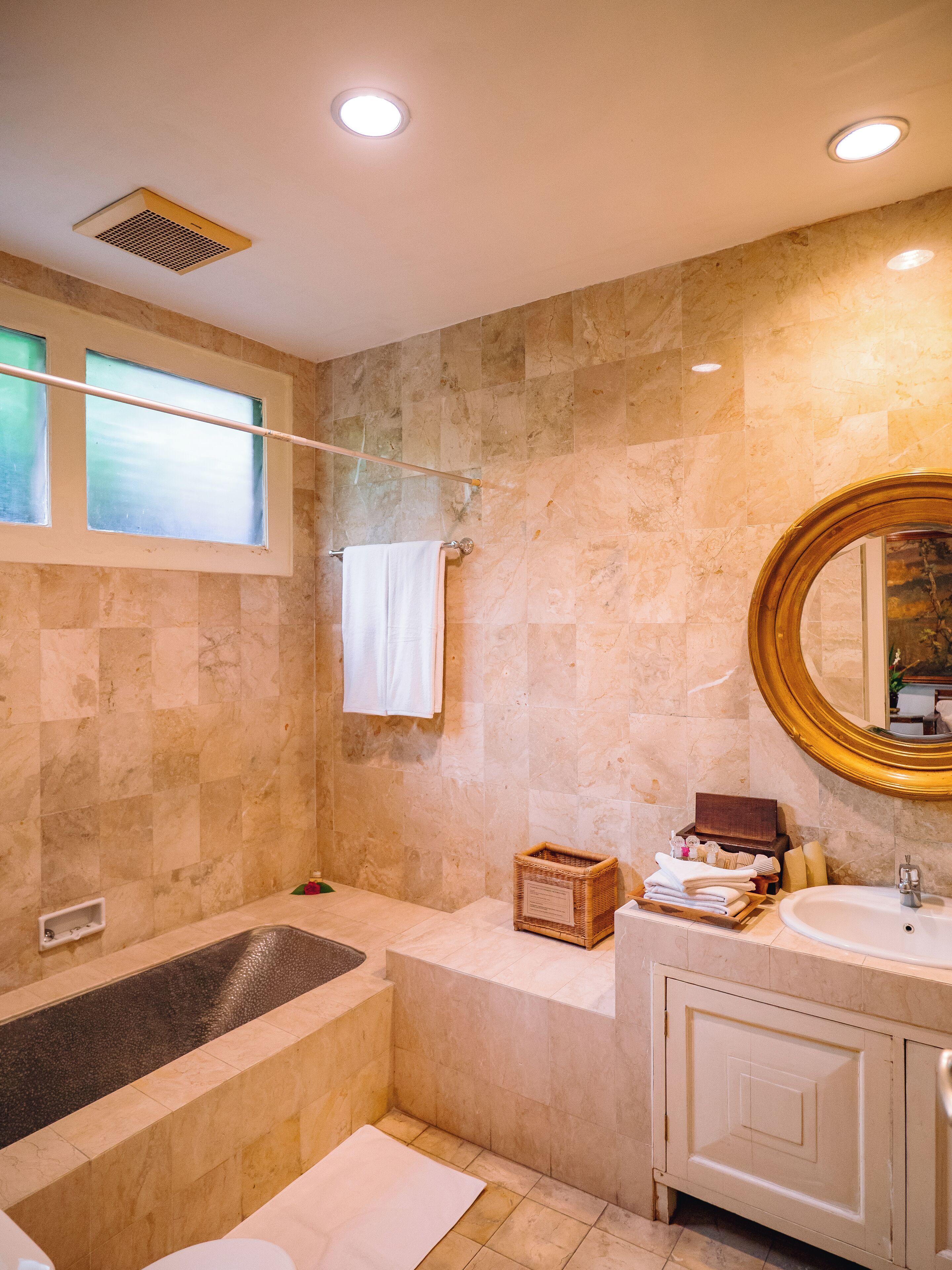 free toiletries, slippers, bidet, towels