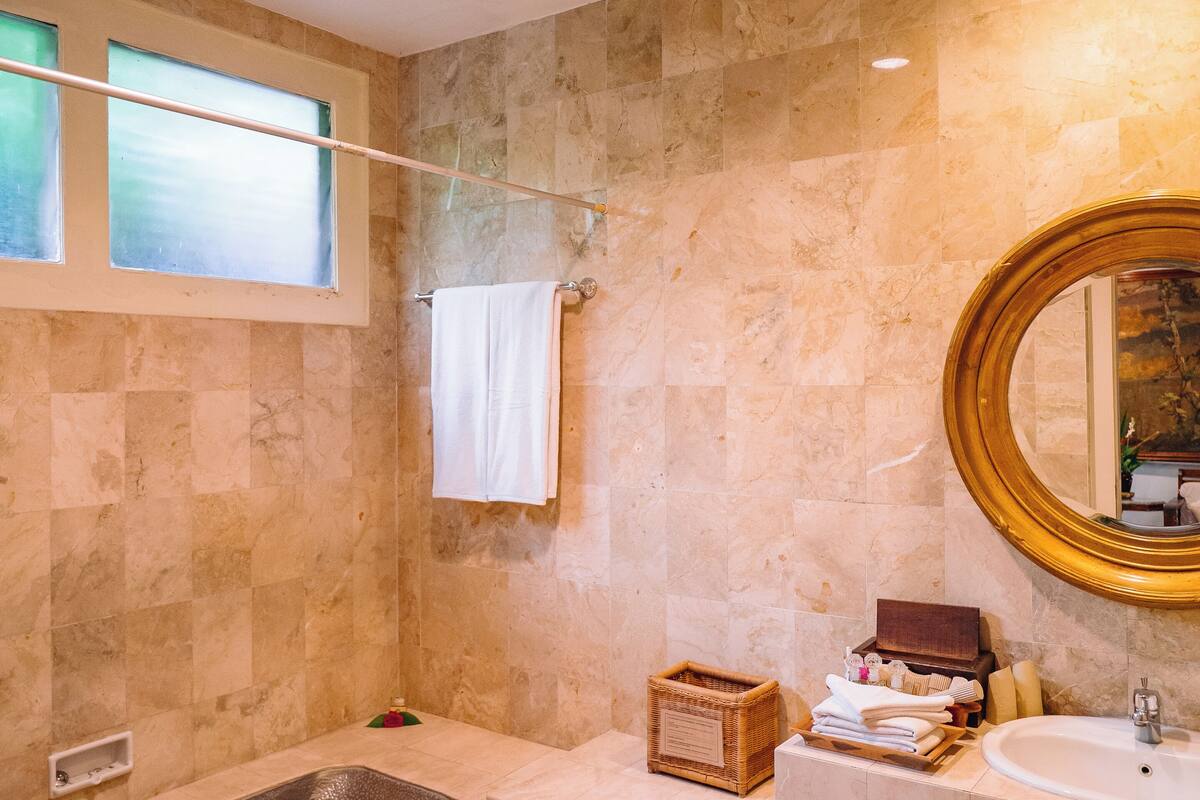 free toiletries, slippers, bidet, towels