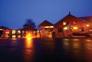 Exterior - The Station (Jindabyne)