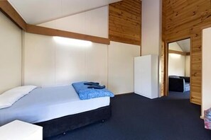 Bed sheets - The Station (Jindabyne)