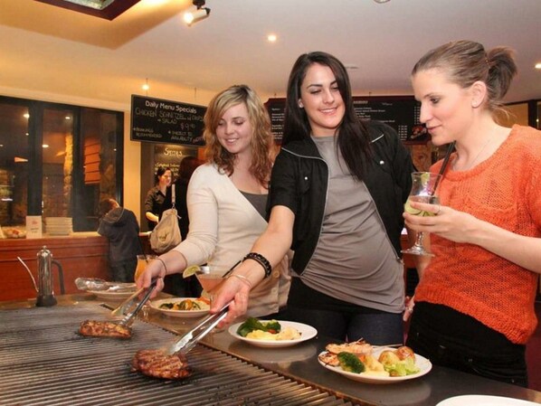 Food and drink - The Station (Jindabyne)