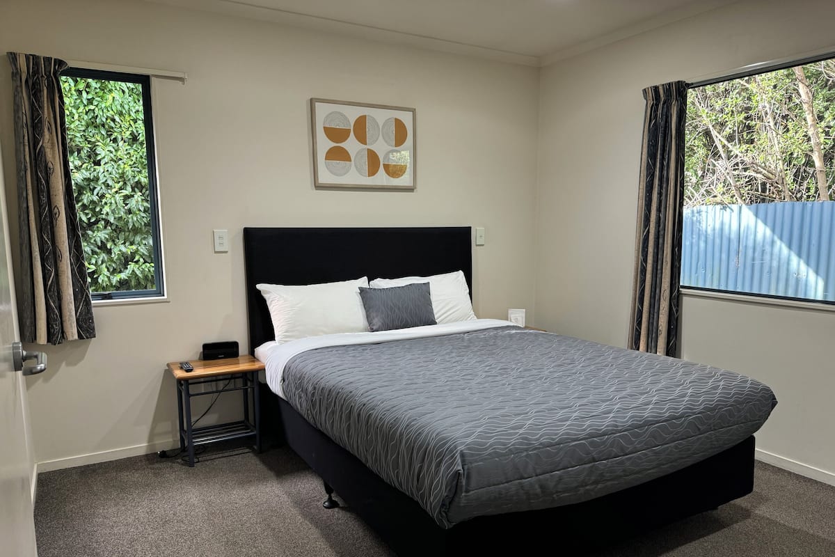 Appartement, plusieurs lits | 1 chambre, décoration personnalisée, bureau, chambres insonorisées