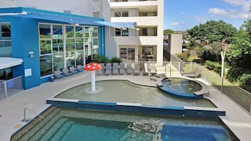 Outdoor pool, pool loungers