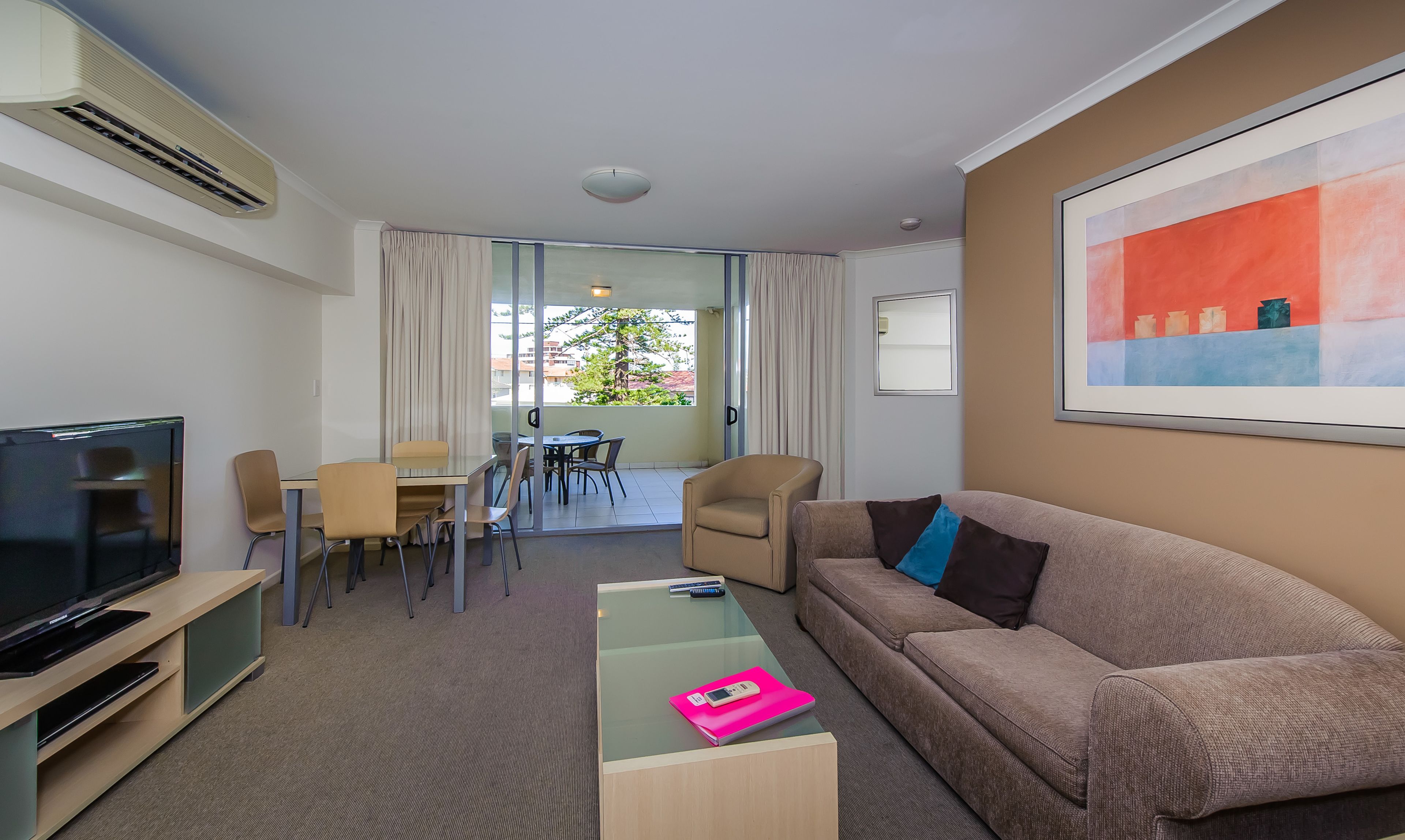 apartment, 1 bedroom | living area | 46-inch flat-screen tv with digital channels, led tv, dvd player