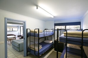Family Suite, 2 Bedrooms, Non Smoking, Kitchen (Family Cabin)