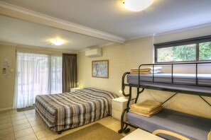 Standard Studio, Non Smoking, Kitchenette (Studio Cabin)