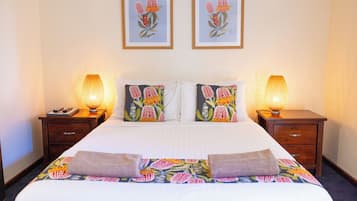 King Room with Shared Bathroom