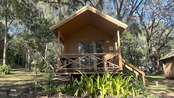 Standard Cabin | Terrace/patio