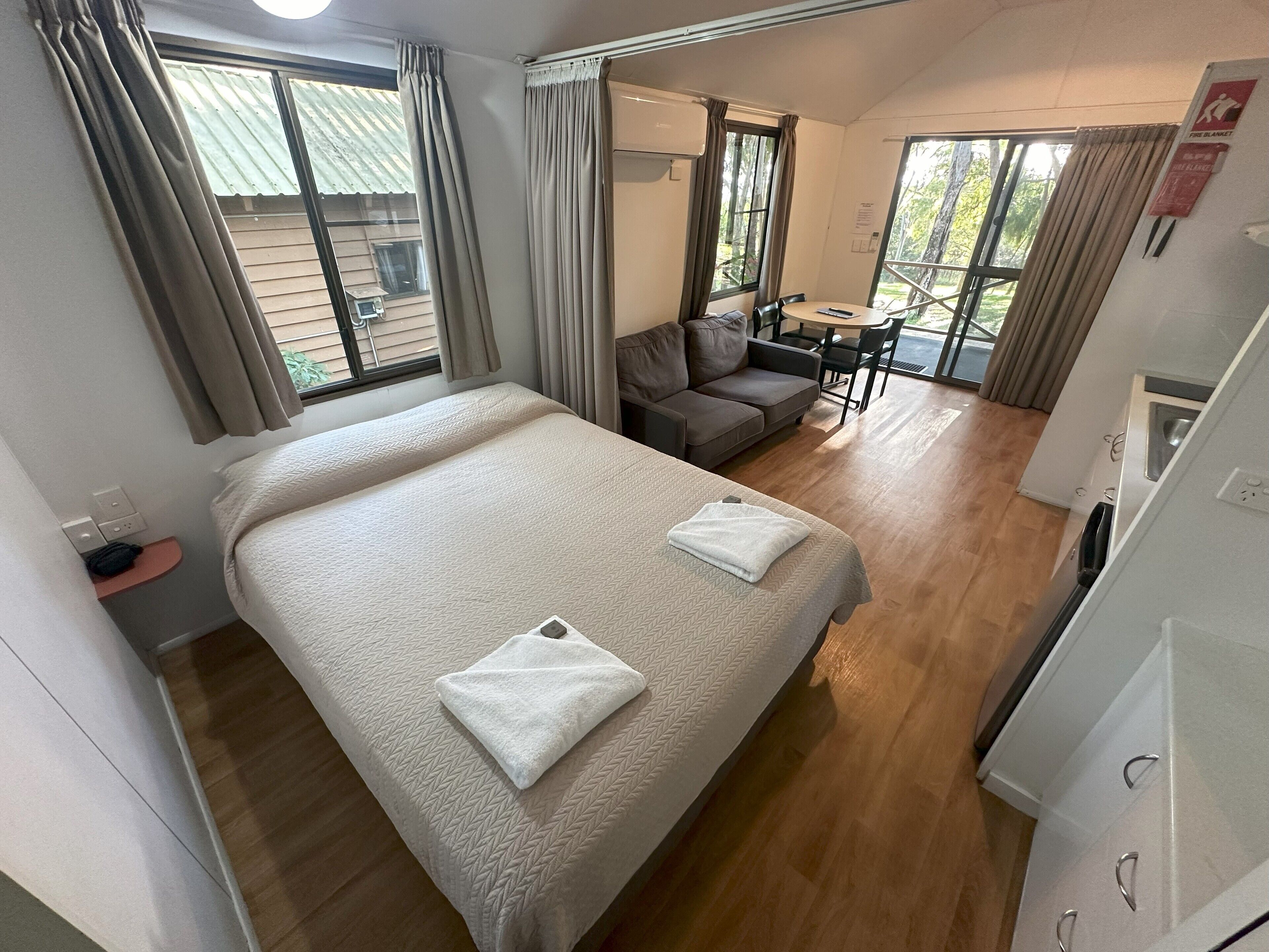 Standard Cabin | Blackout curtains, iron/ironing board, free WiFi, bed sheets