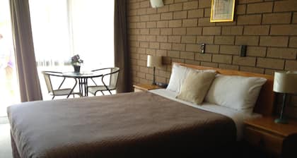 Rippleside Park Motor Inn