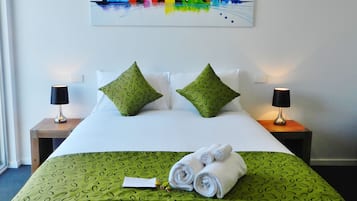 Soundproofing, iron/ironing board, bed sheets