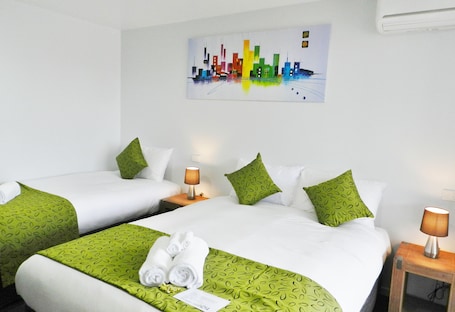 Soundproofing, iron/ironing board, bed sheets