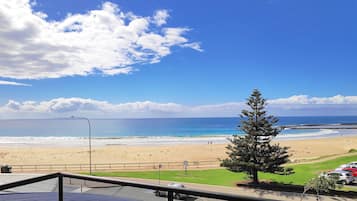 Studio Penthouse Suite | Iron/ironing board, free WiFi, bed sheets