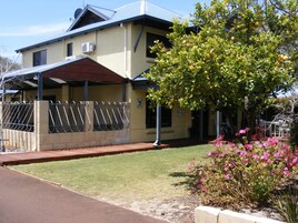 Entrada al alojamiento