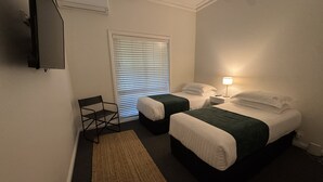 Leilighet – comfort | Sengetøy av topp kvalitet, skrivebord og strykejern/-brett
