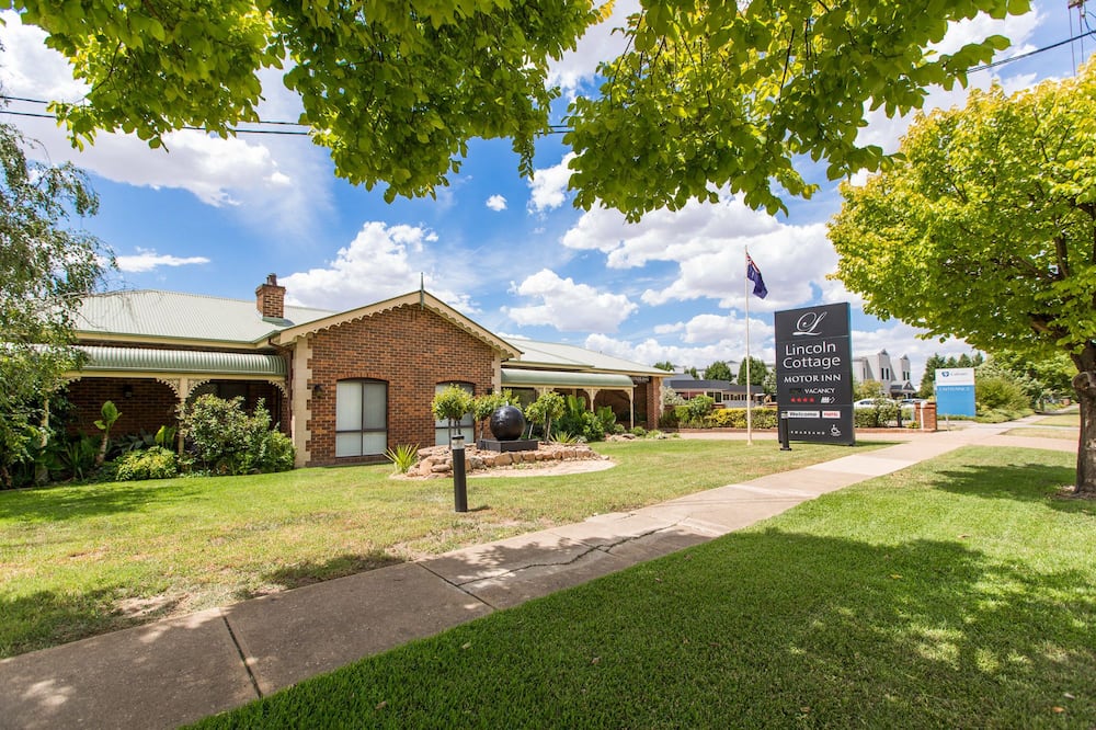 Lincoln Cottage Motor Inn