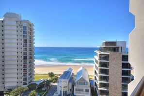 Habitación, 2 habitaciones | Vista al agua