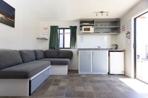 Deluxe Kitchen Cabin | Private kitchenette