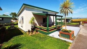 Suite, 2 Bedrooms (Park Motel) | Exterior