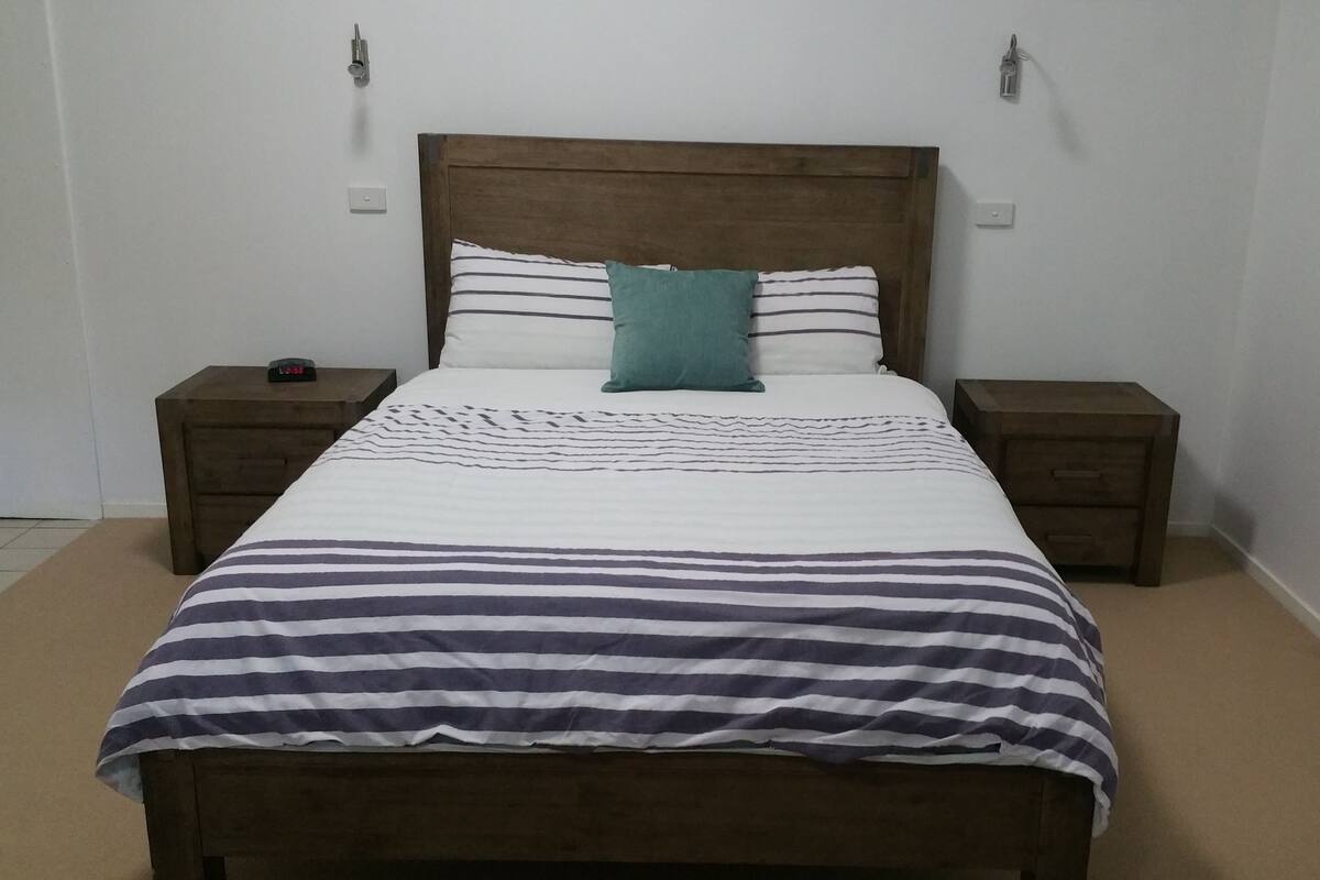 Double Room | Iron/ironing board, WiFi (free)