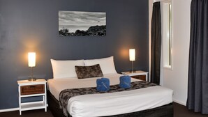 Iron/ironing board, WiFi (free) - Apartments at Glen Isla (Cowes)