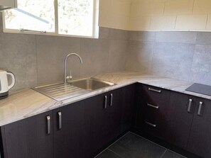 Standard Suite, 2 Bedrooms, Non Smoking, Kitchen | Private kitchen