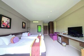 디럭스 스위트, 싱글침대 2개 | 미니바, 간이 침대, 무료 WiFi, 침대 시트