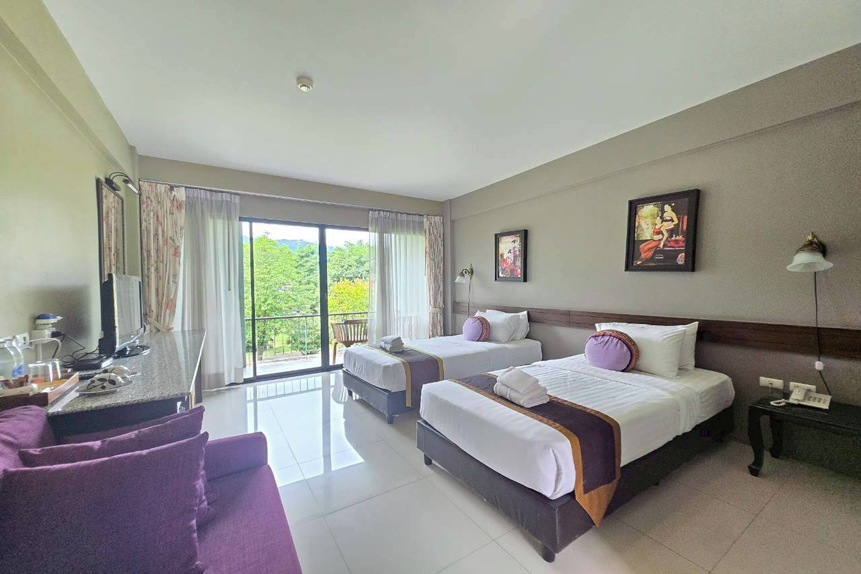 Deluxe suite, 2 eenpersoonsbedden | Een minibar, extra bedden (toeslag), gratis wifi, beddengoed